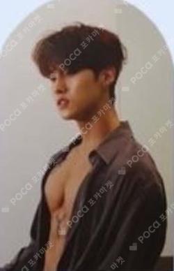 WE:TH UNSEEN ver. YEOONE photocard image