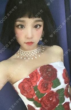 I burn FLOWER ver. YUQI photocard image