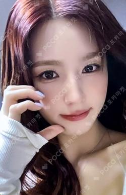 2 IDOUSTAGE LUCKY DRAW MIYEON photocard image