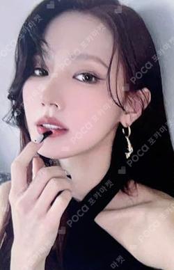 2 TOWER RECORDS MIYEON photocard image