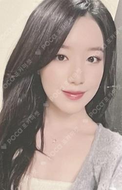 2 IDOUSTAGE LUCKY DRAW SHUHUA photocard image