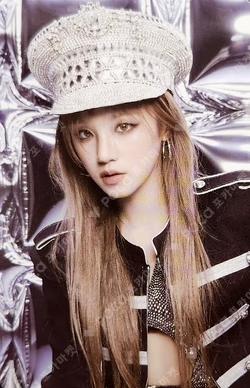 LINE FRIENDS (G)I-DLE Super Lady POP-UP Photo Card Set 2 Ver. YUQI photocard image