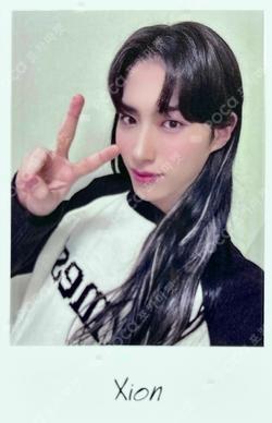 ONEUS 2ND WORLD TOUR 'La Dolce Vita' ENCORE IN JAPAN RANDOM PHOTO CARD SET XION photocard image