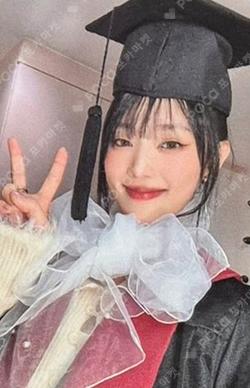 2 MAKESTAR MINNIE photocard image