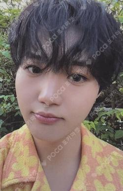 PLEASURE YELLOW/GREEN VER. KTOWN4U POP-UP STORE 럭키드로우 DOYOUNG photocard image