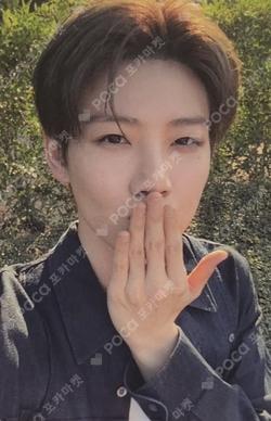 PLEASURE YELLOW/GREEN VER. KTOWN4U POP-UP STORE 럭키드로우 JUNKYU photocard image