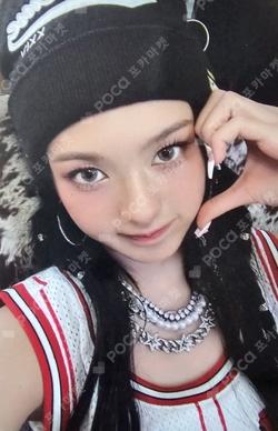 DRIP YouTube Shopping Tag CHIQUITA photocard image