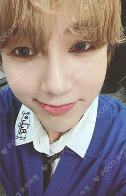 2025 SEASON'S GREETINGS RANDOM TRADING CARD [A ver.] YESUNG photocard image