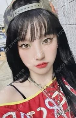 I SWAY KTOWN4U YUQI photocard image