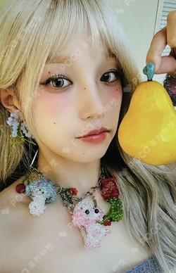 I SWAY POCAALBUM Ver. YUQI photocard image