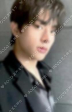 BORDER : Hakanai WEVERSE JAPAN/UNIVERSAL LUCKY DRAW JAKE photocard image