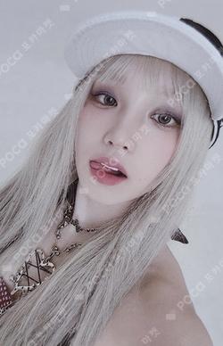 I SWAY Special Ver. YUQI photocard image