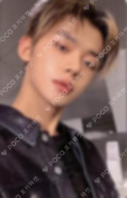 GOOD BOY GONE BAD WEVERSE JAPAN LUCKY DRAW YEONJUN photocard image