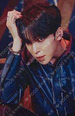 ATEEZ YUNHO photocard image