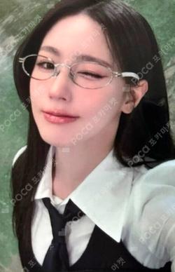 I SWAY WEVERSE MIYEON photocard image