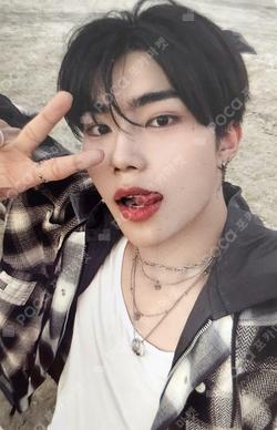BLUE PARADISE BROADCAST PARK GUNWOOK photocard image