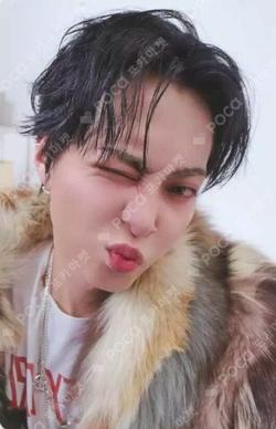 Interview X KTOWN4U XIUMIN photocard image