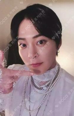 Interview X KTOWN4U XIUMIN photocard image