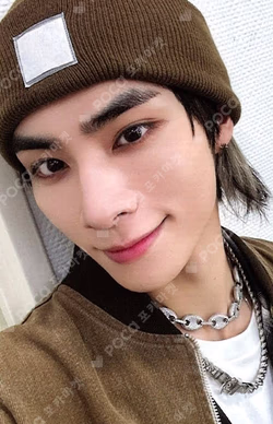 FREQUENCY RANDOM TRADING CARD SET