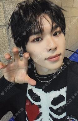 Flip it, Kick it! APPLEMUSIC LUCKY DRAW Amaru photocard image