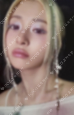 Pocamarket, LE SSERAFIM HUH YUNJIN HOT WITHMUU K-pop Photocard