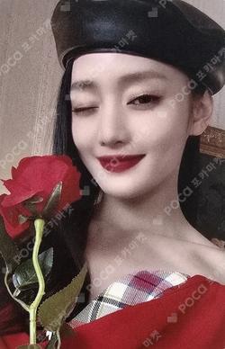 HER JUMP UP MINNIE photocard image