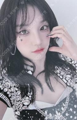 (G)I-DLE WORLD TOUR [iDOL] IN CINEMAS YUQI photocard image