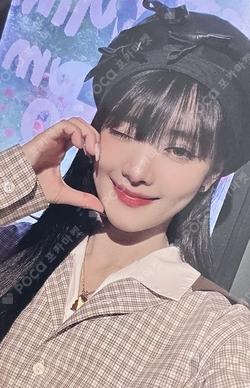 HER WITHMUU MINNIE photocard image