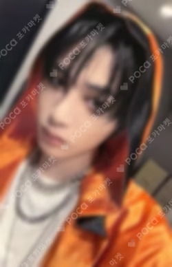 19.99 YIZHIYU TAESAN photocard image