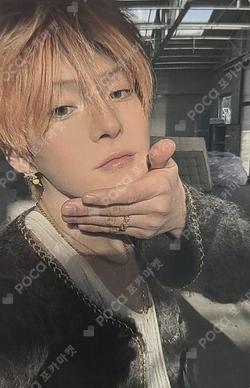 PLEASURE YELLOW/GREEN VER. KTOWN4U YOSHI photocard image