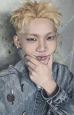 PLEASURE TREASURE PHOTOCARD + TOP LOADER KIT