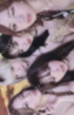 HOT COMPACT Ver. WEVERSE LUCKY DRAW Unit photocard image