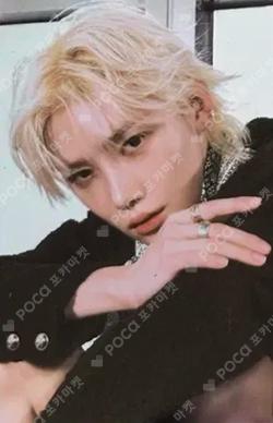 Unexpected POP-UP STORE BOX TAPE SET NEW photocard image