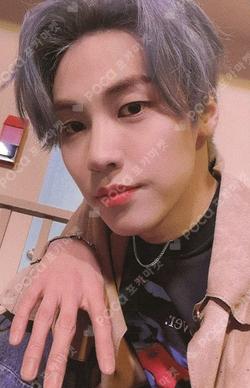 ON THE TRACK CLICKER KEYRING LEE SEUNGH HYUB photocard image