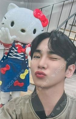 Where is KEY? with HELLO KITTY POP-UP STORE PLUSH HUG DOLLS Key photocard image