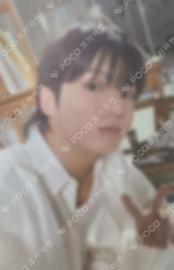 GOLDEN Oversized Bomber Jacket JUNGKOOK photocard image