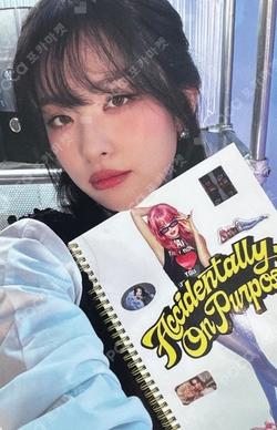 Accidentally On Purpose Unboxing Event YES24 SEULGI photocard image