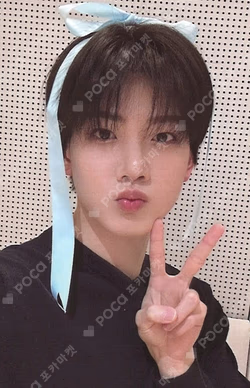PLEASURE BLUE VER. COMEBACK LIVE WEVERSE