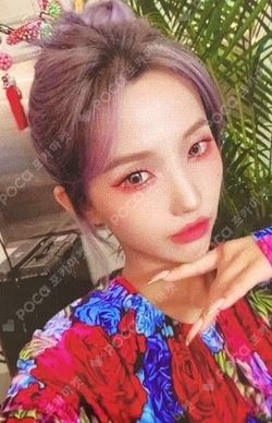 I burn FLOWER ver. SOYEON photocard image