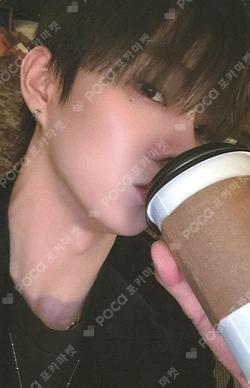 Unexpected EVERLINE Q photocard image
