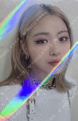 ITZY RYUJIN photocard image