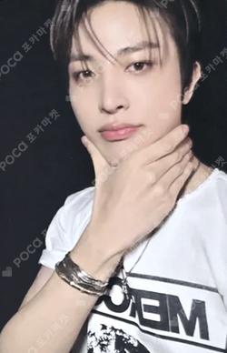 PLEASURE BLUE VER. SO JUNG HWAN photocard image