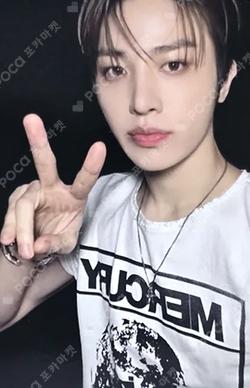 PLEASURE BLUE VER. SO JUNG HWAN photocard image