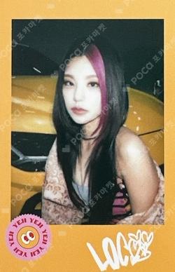 ITZY YEJI photocard image