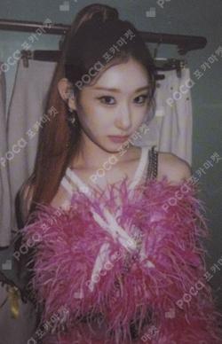CRAZY IN LOVE Special Edition PHOTOBOOK ver. CHAERYEONG photocard image