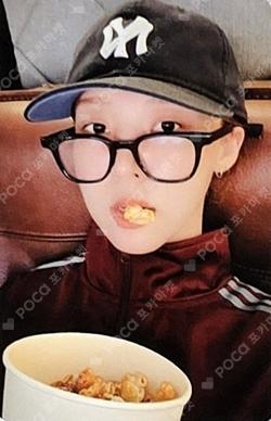 Starlit of Moon 9 Muse Figure Series Bizent Mall Moon Byul photocard image