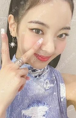 ITZY LIA photocard image