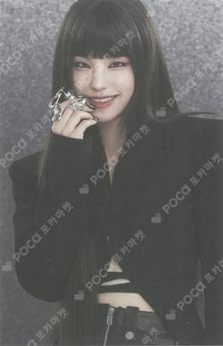 ITZY YEJI photocard image