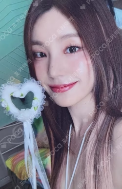 CHESHIRE SPECIAL EDITION YEJI photocard image