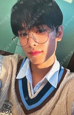 codeglokolor JUYEON photocard image